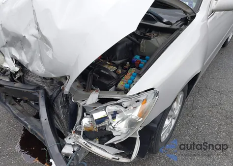 2005 Toyota Camry Le V6 from USA, damaged, VIN 4T1BF32K45U101609